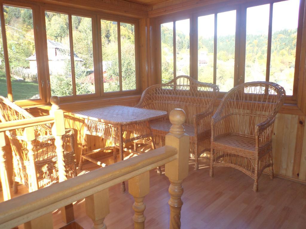 Guest House Grunyk Yaremche Exterior photo